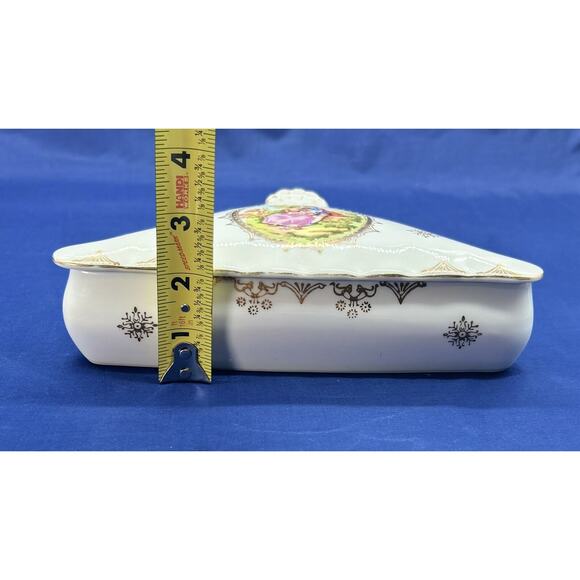 Vtg Porcelain Triangle Trinket Jewelry Box Courting Couple By Arnart Creation - Picture 9 of 9